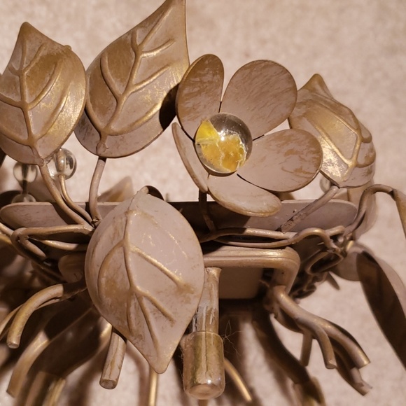 Bronze Leaf Votive Holder - Picture 3 of 3